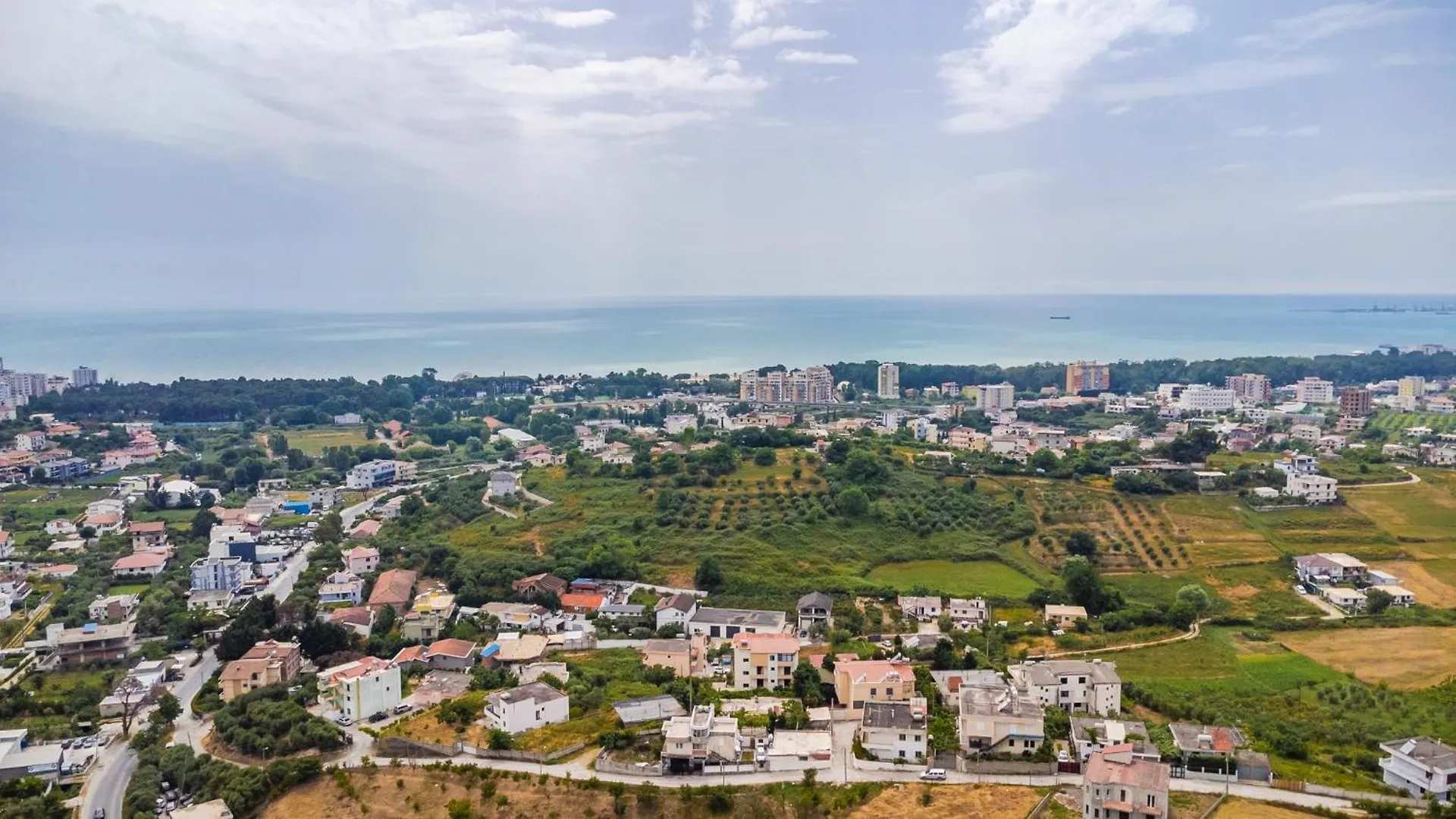 شقة فندقية Škalngur Titi'S Villa ألبانيا