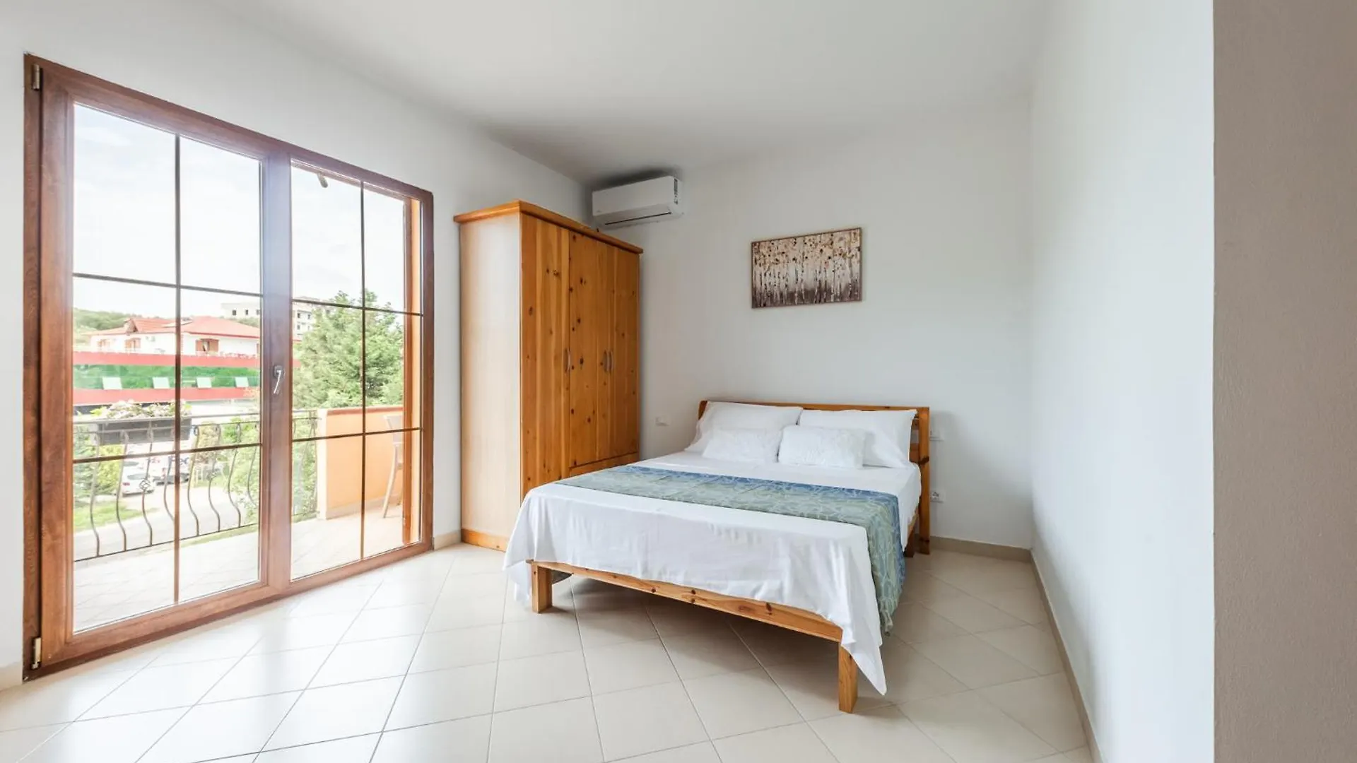 アパートホテル Titi'S Villa Škalngur