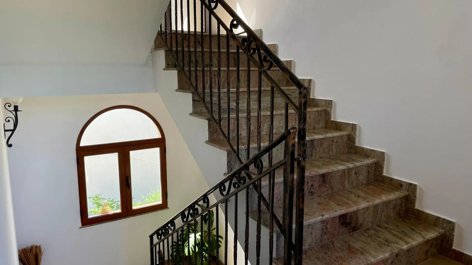 Titi'S Villa Škalngur アルバニア